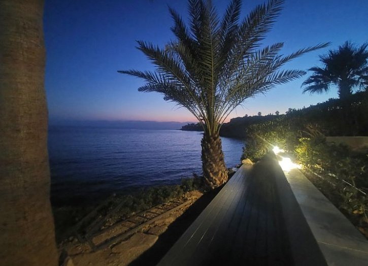 Waterfront villa with access to sea in Paphos