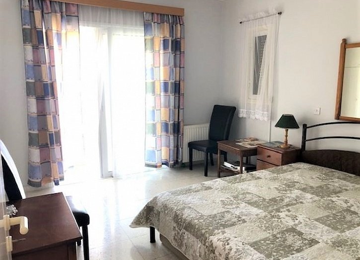 Villa with unobstracted sea views on the hills of Paphos