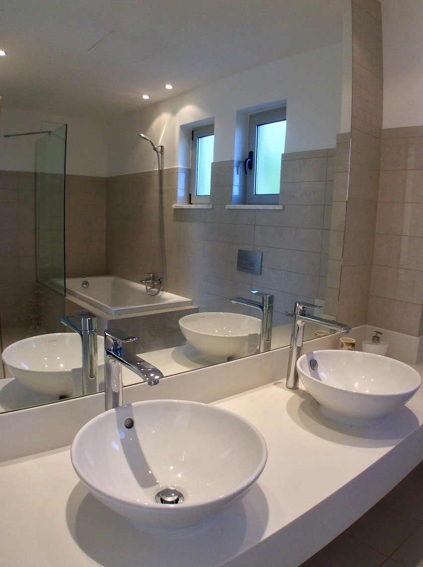 Villa by the beach in Latsi, gated complex