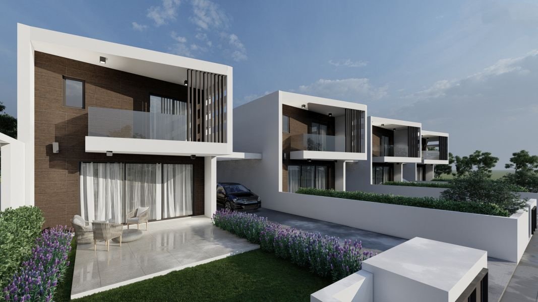 Detach house in complex close to city