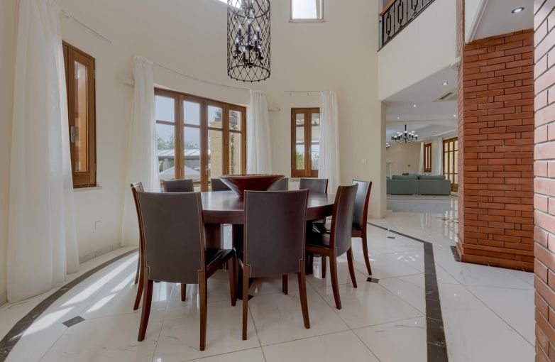 spectacular golf villa with sea views in Paphos