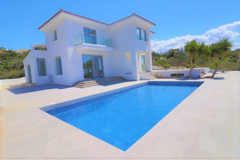 Modern immaculate sea view villa in Paphos