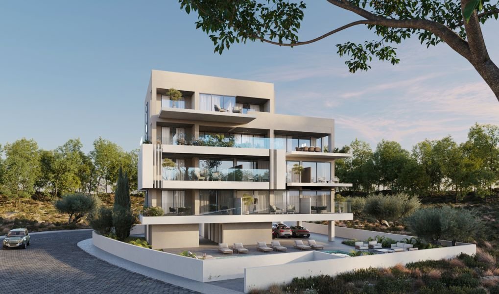 Apartment close to University