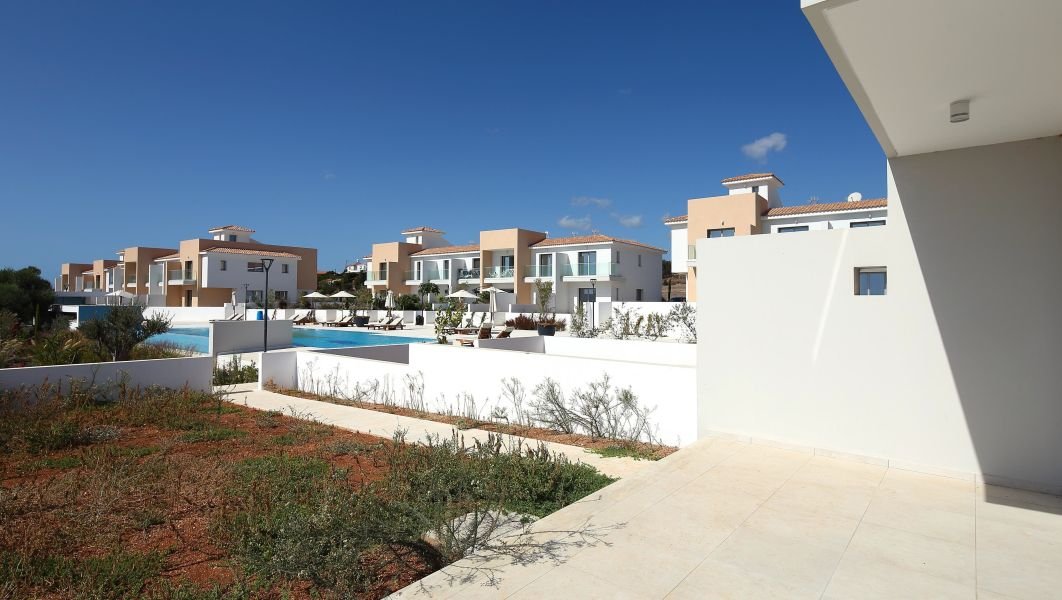 PR.Villa in a complex with pool in Paphos