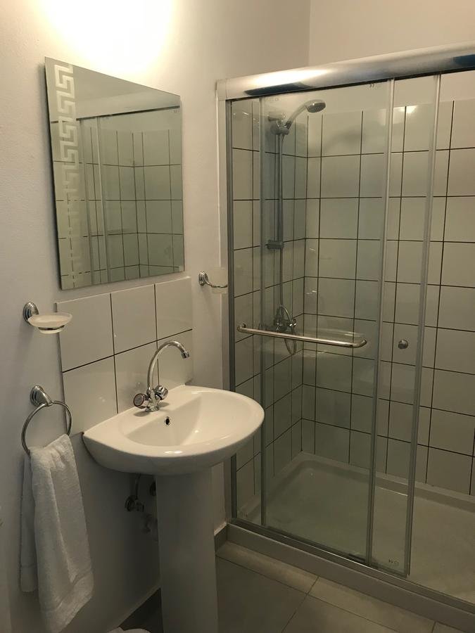 Aparthotel with swimming pool in Paphos