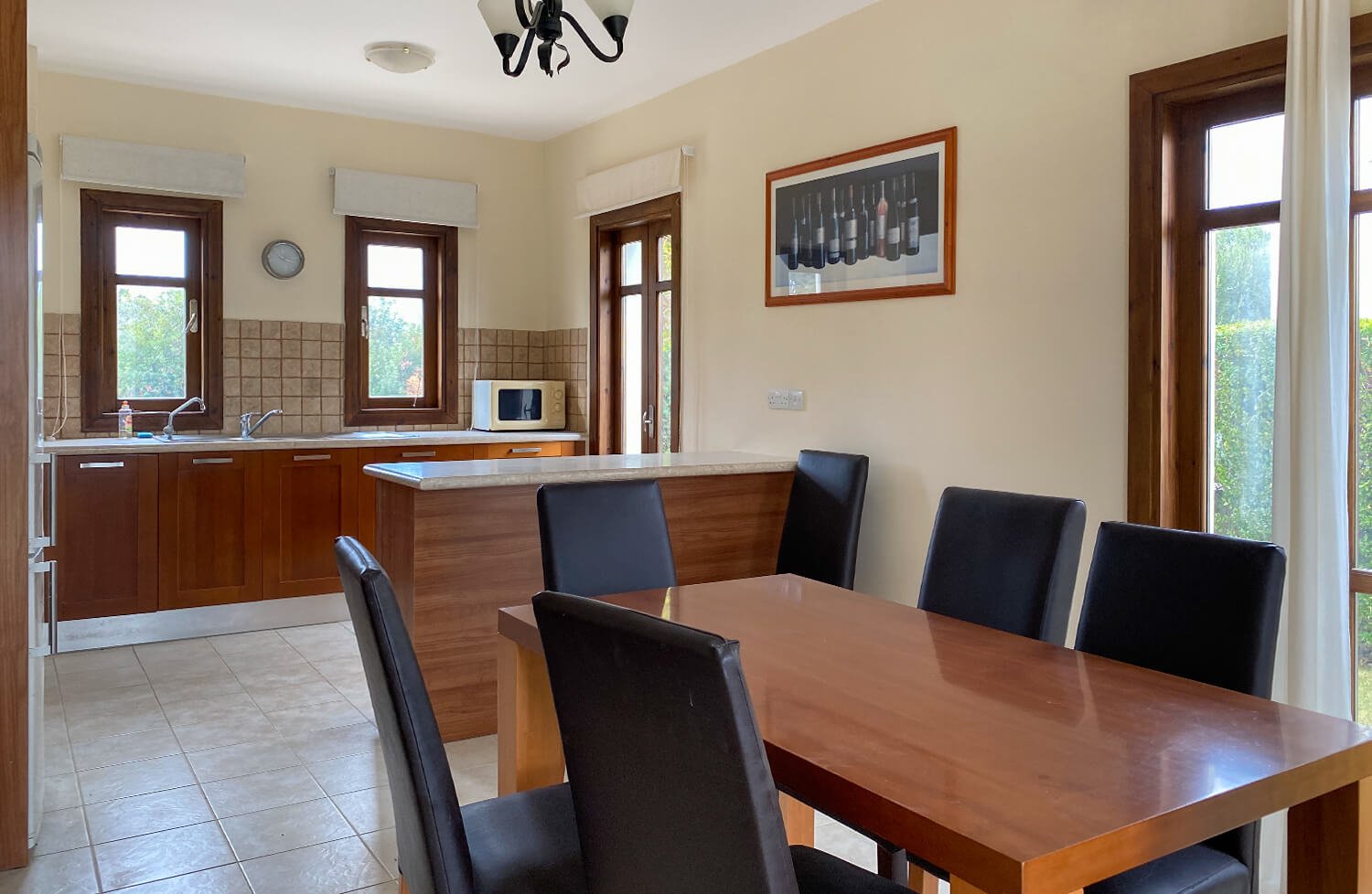 Junior villa close to facilities
