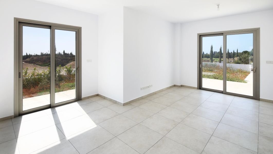 PR.Villa in a complex with pool in Paphos