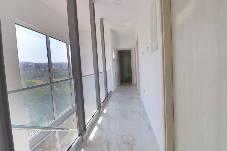 Neue moderne Villa mit Meerblick