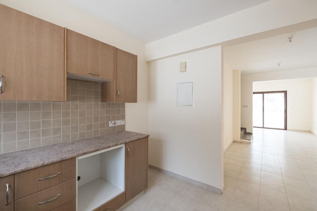 Townhouse in the complex with pool in Paphos