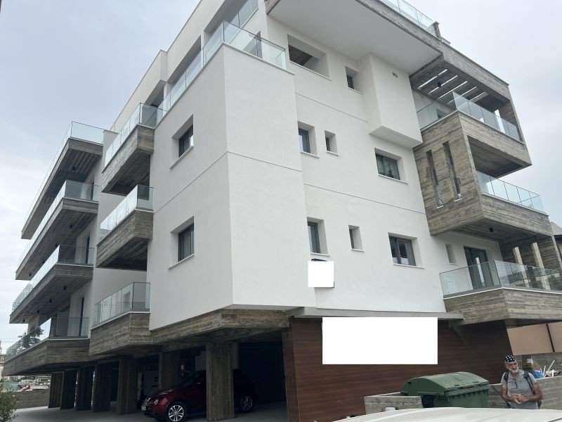 Ready flat in modern development