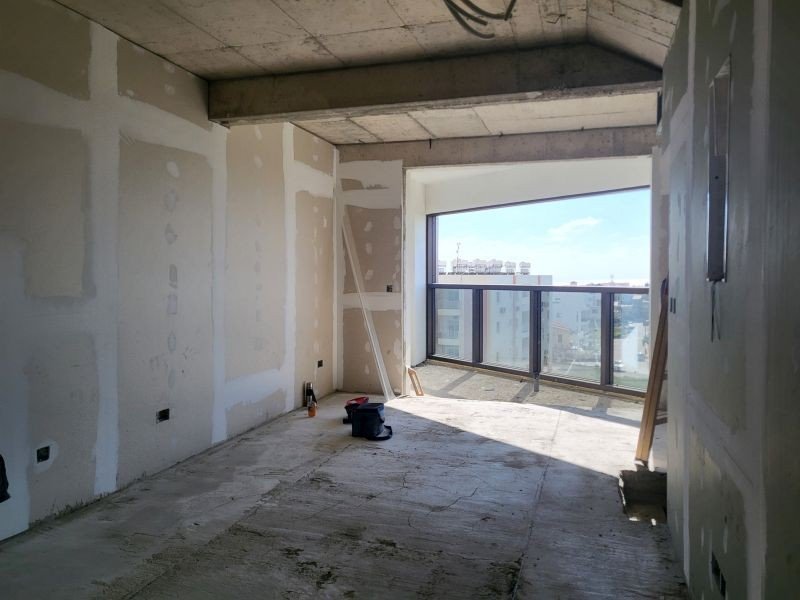 Townhouse with roof terrace with sea views