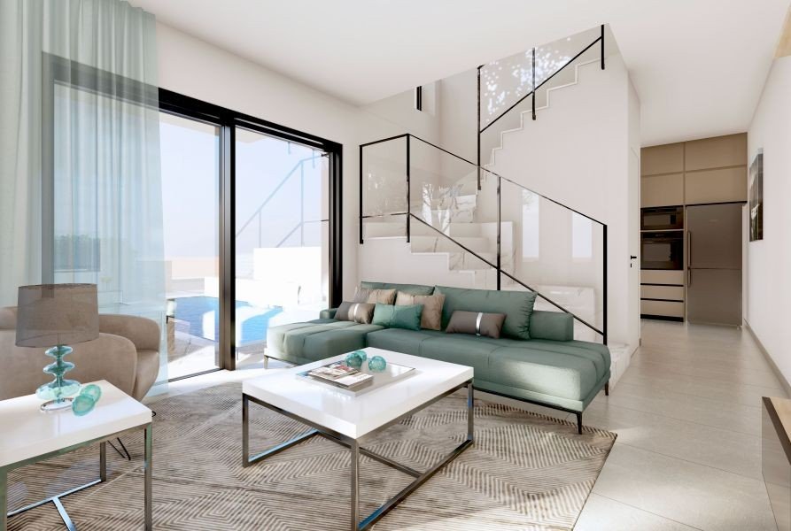 Townhouse with private sw pool close to sea