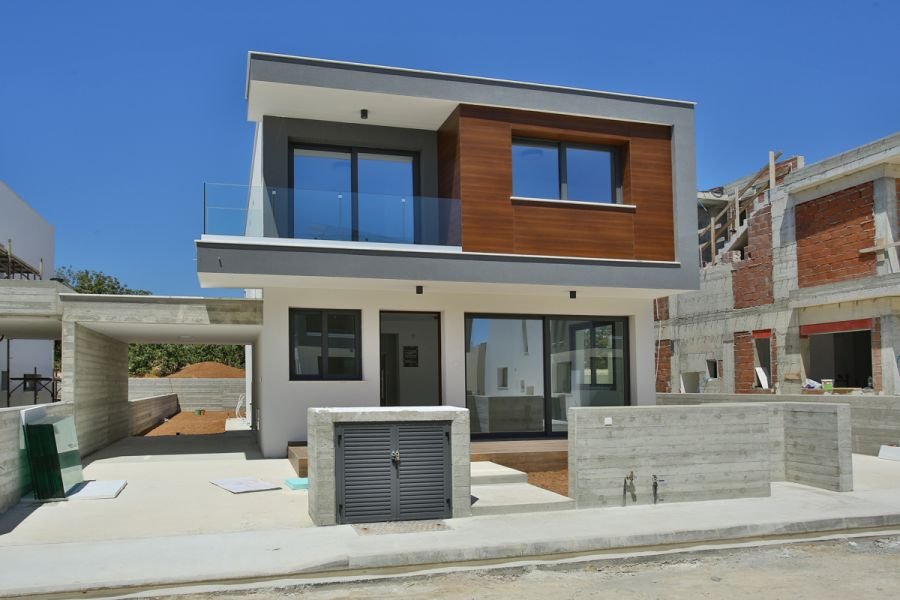 Villa close to International School