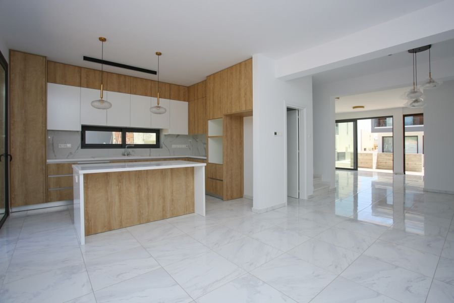 Villa close to International School