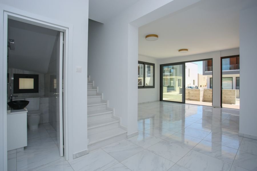 Villa close to International School