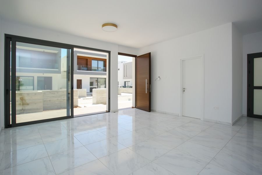 Villa close to International School