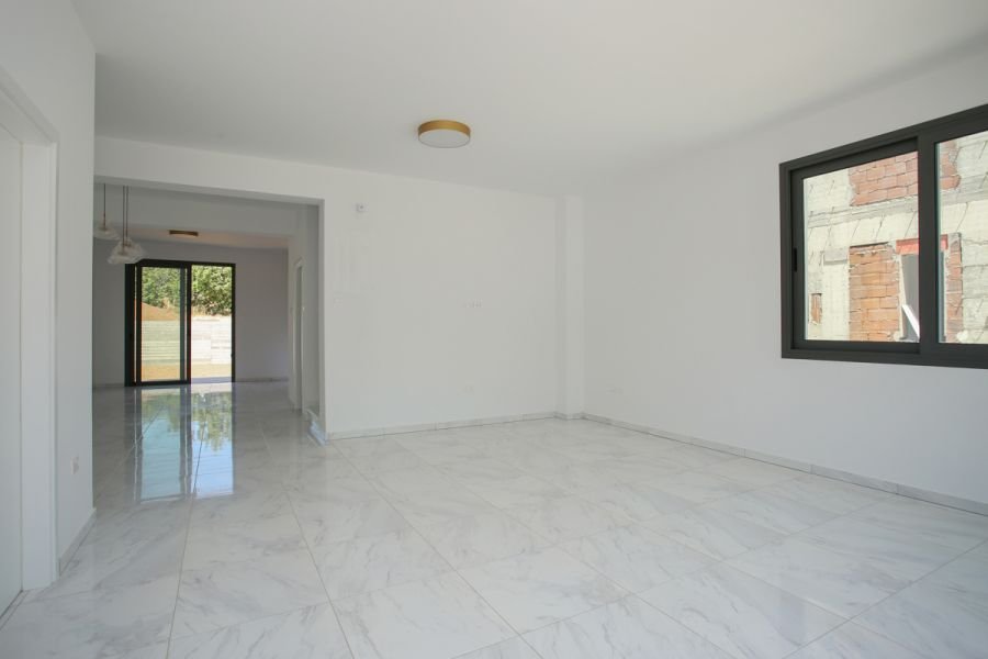 Villa close to International School