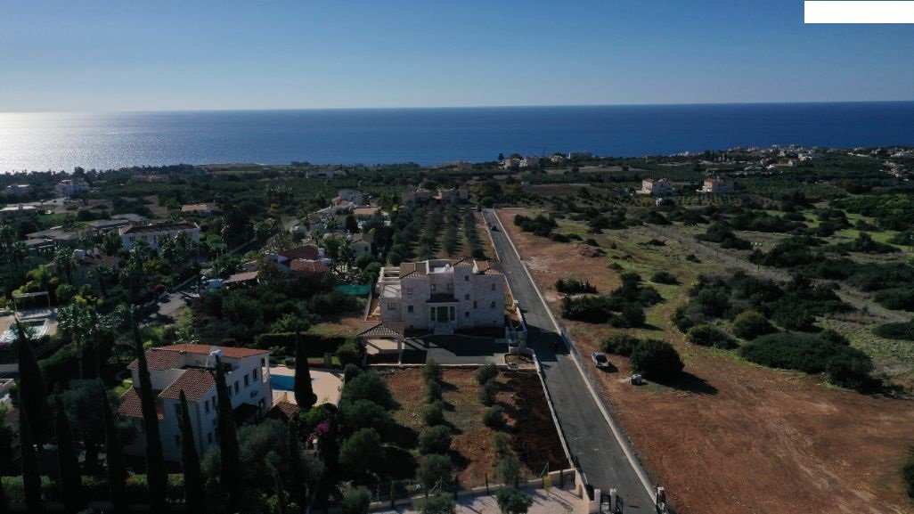 Exclusive Mansion,big plot,sea views