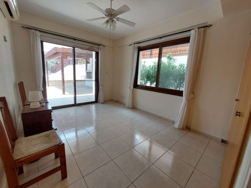 Geräumige Villa mit Meer-&Bergblick in Paphos