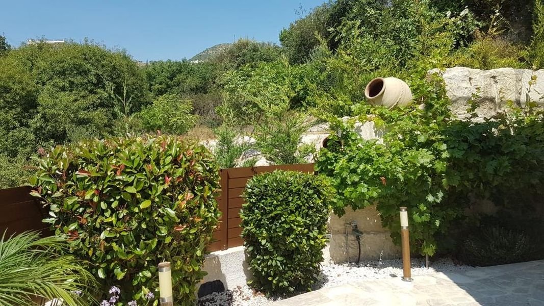 Villa mit Meerblick in den Hügeln