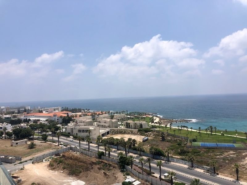 Flat in 5* resort on beach