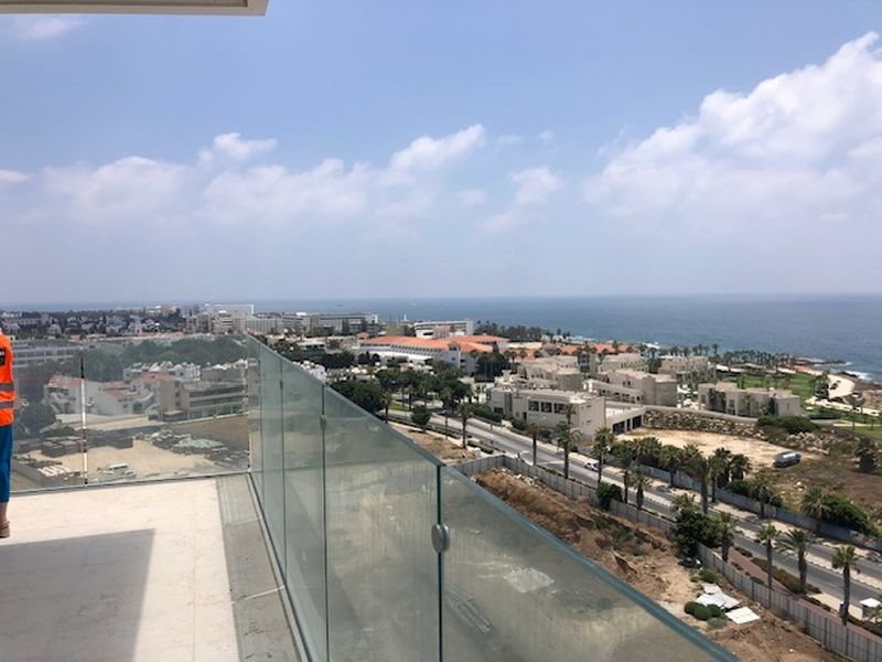 Flat in 5* resort on beach
