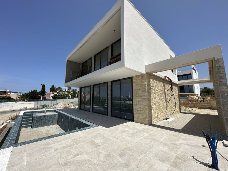 Modern villa by the sea in Paphos