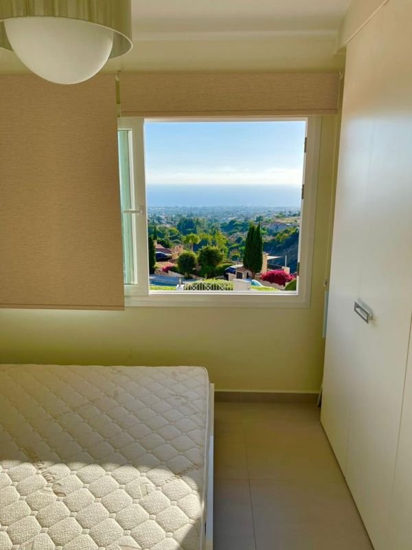 Villa mit unverbautem Meerblick