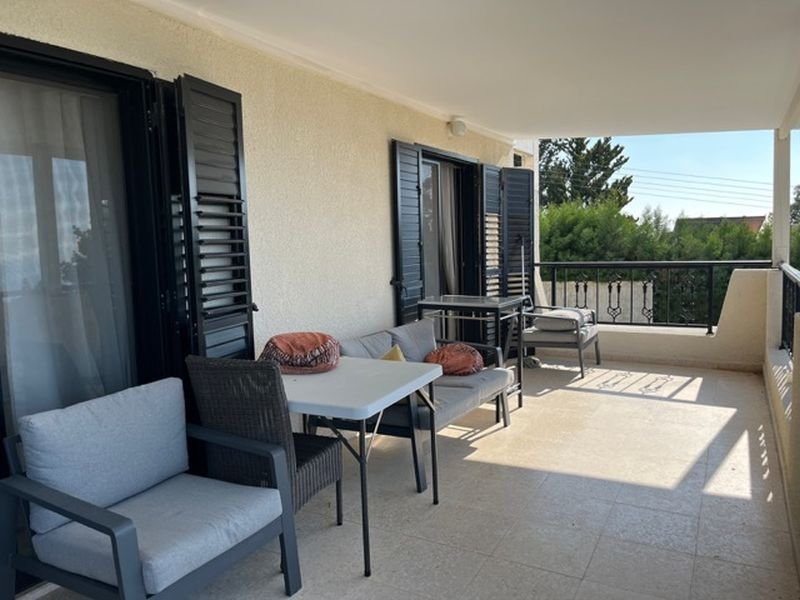 Sea view villa in club resort in Paphos