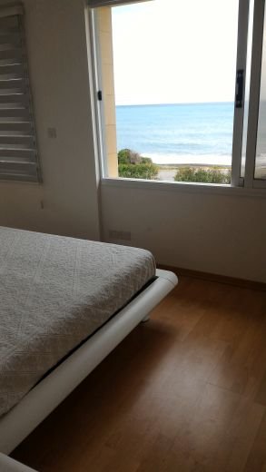 Strandfront-Entwicklung mit 7 Häusern