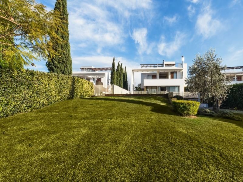 Luxury villa in seafront gated development in Polis