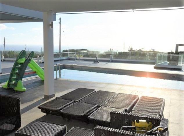 Villa on large plot with sea views in Paphos