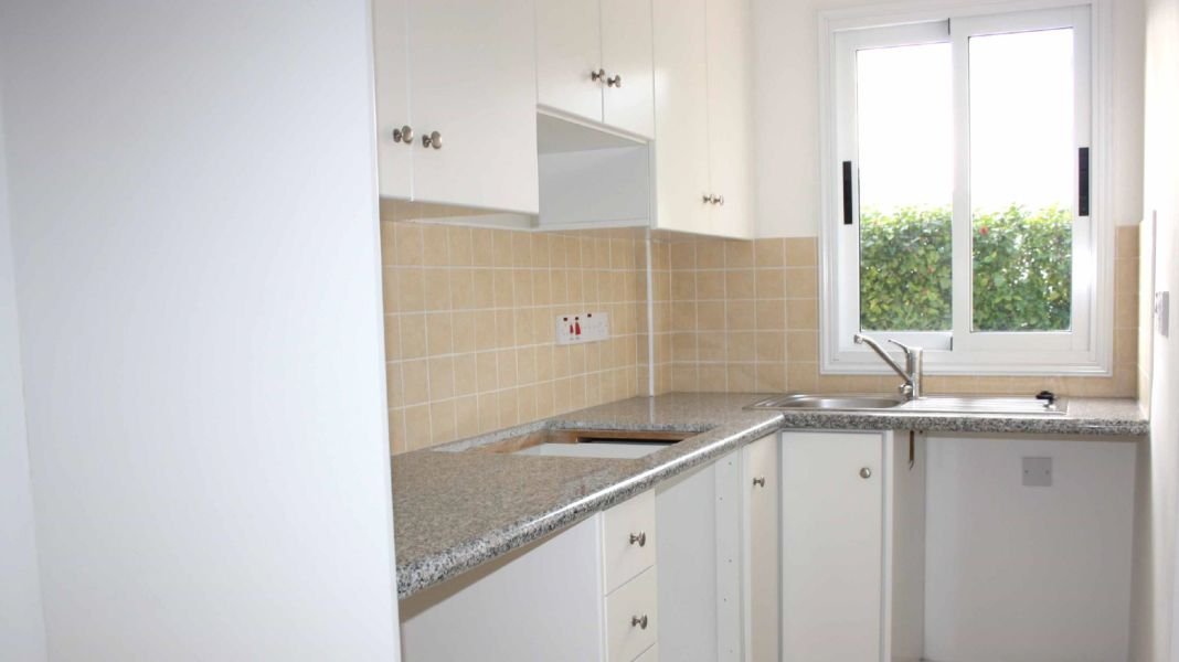 Townhouse in tourist area close to sea