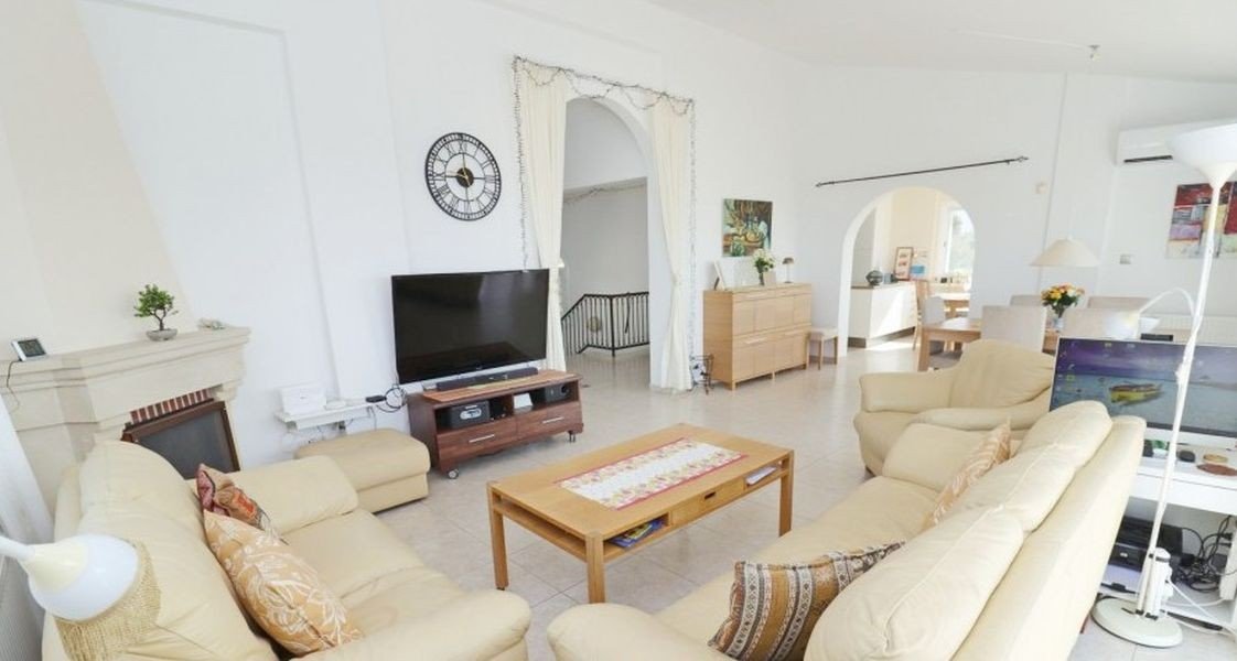 Villa with Panoramic Sea Views in Paphos