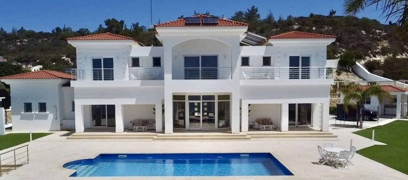 Residenz mit Panoramablick aufs Meer in Paphos