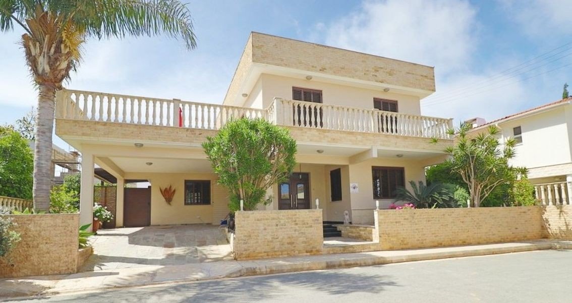 Villa close to Cap St Georges Hotel & Resort