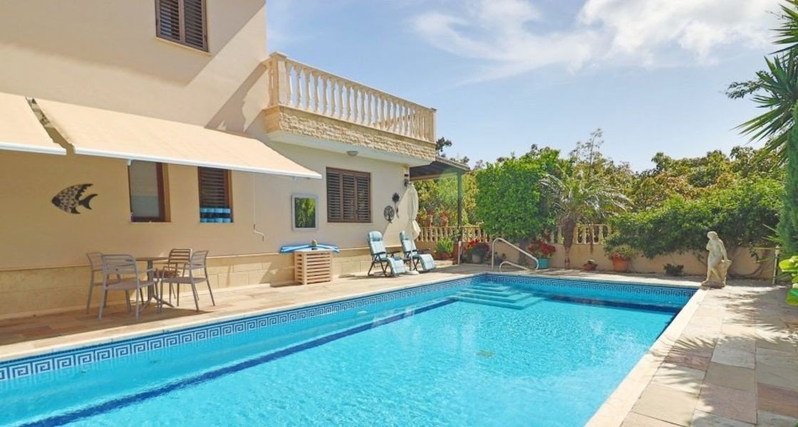 Villa close to Cap St Georges Hotel & Resort
