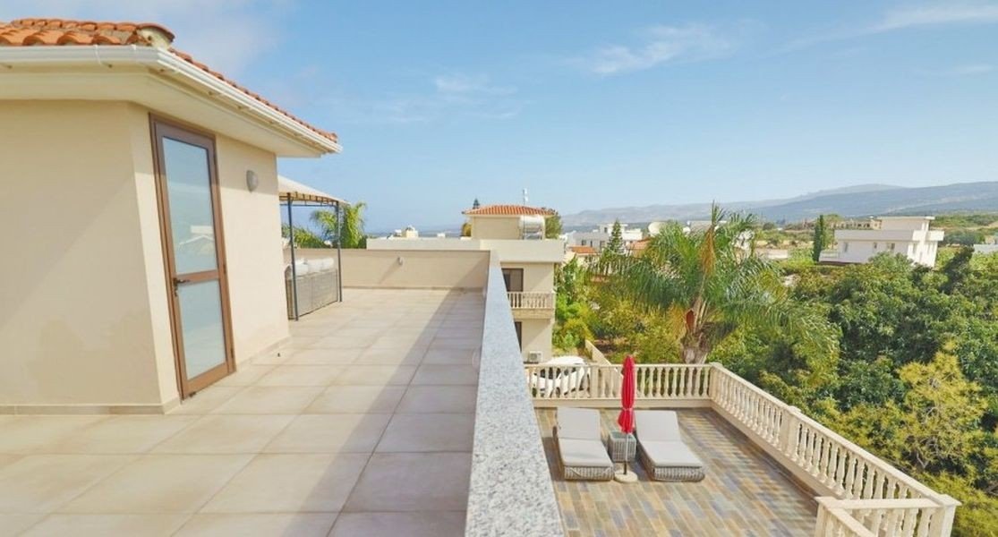 Villa close to Cap St Georges Hotel & Resort