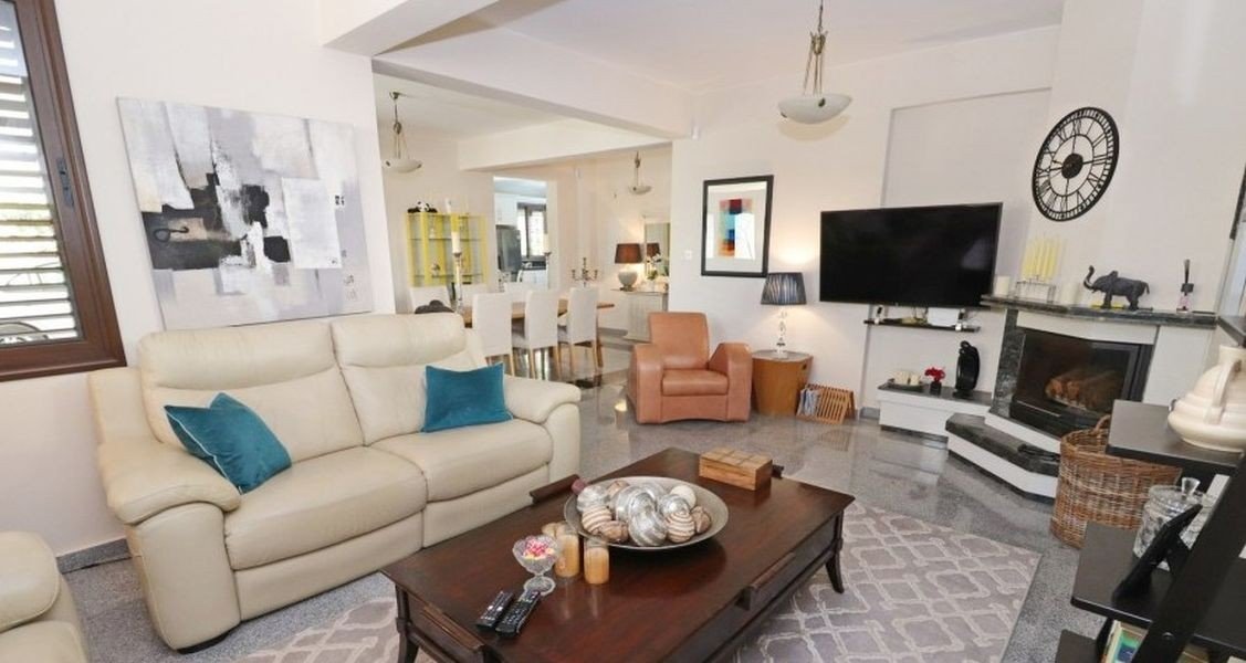 Villa close to Cap St Georges Hotel & Resort