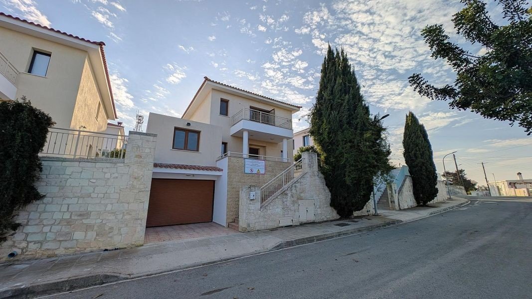 Villa with mountains views in Paphos