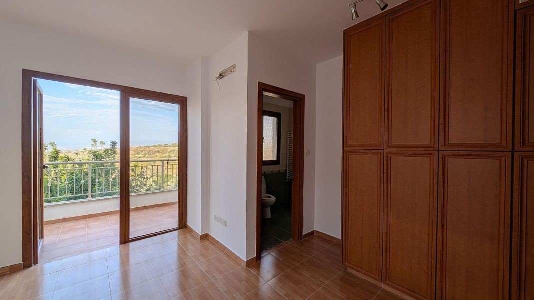 Villa with mountains views in Paphos