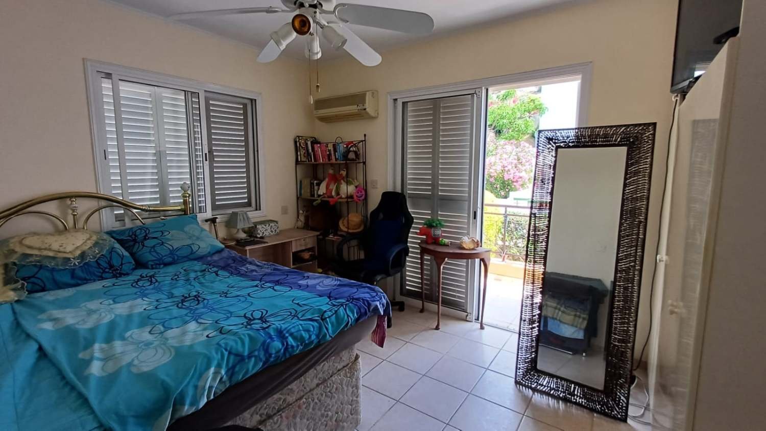 Apartment with Sea and Sunset Views in Paphos