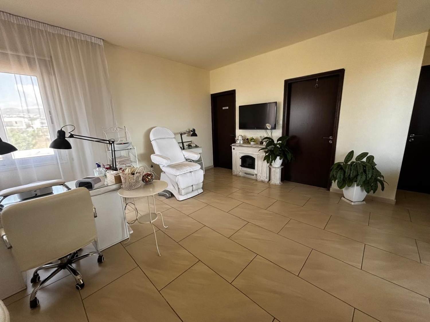 Apartment with Specious Terrace with Sea Views