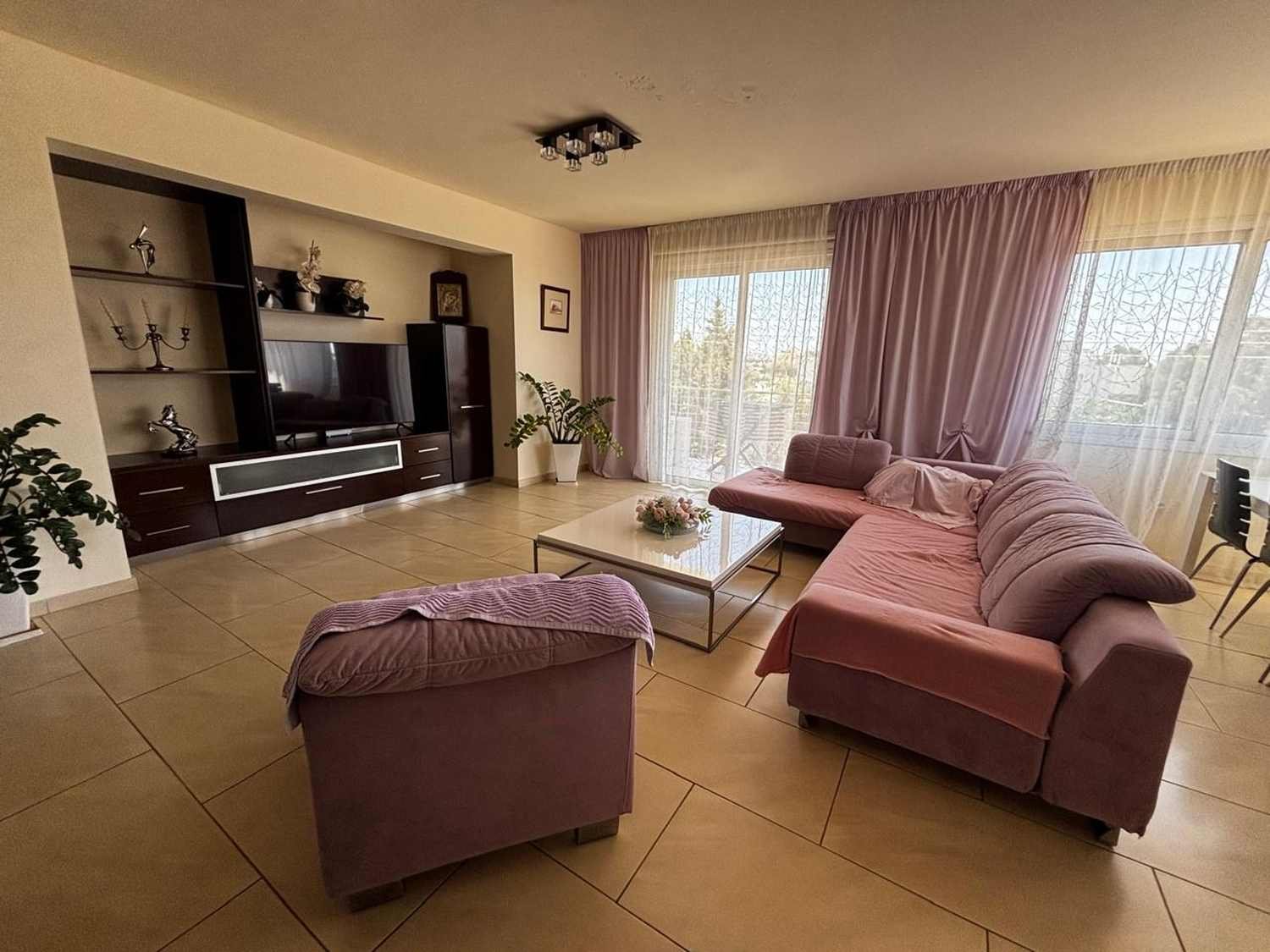 Apartment with Specious Terrace with Sea Views