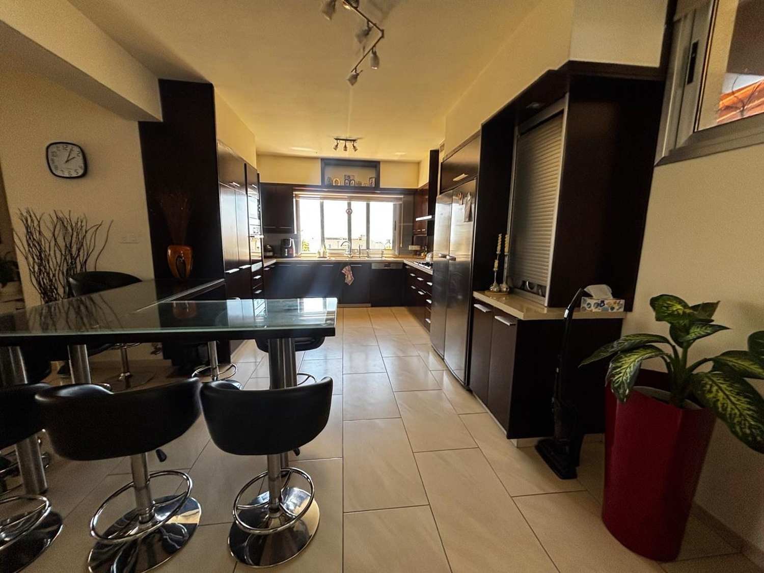 Apartment with Specious Terrace with Sea Views