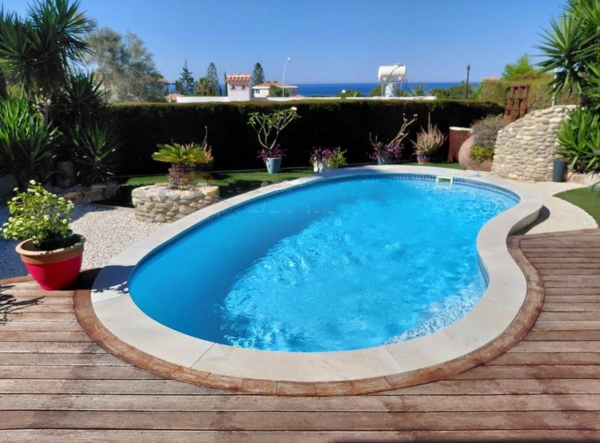 Villa with Sea Views by the Beach