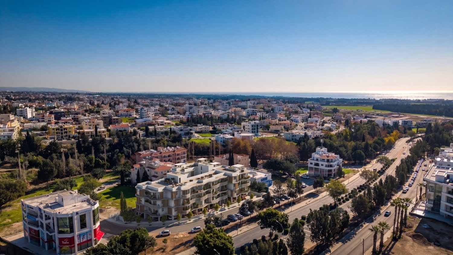 Flat in Complex with Pool and Gardens