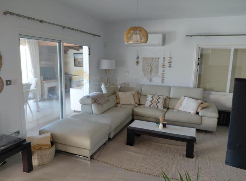 Villa with Sea Views by the Beach