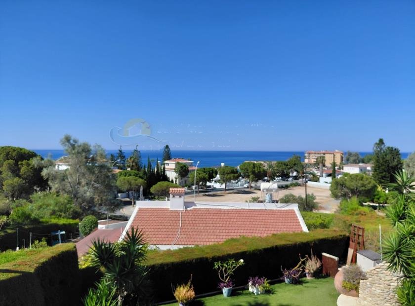 Villa with Sea Views by the Beach