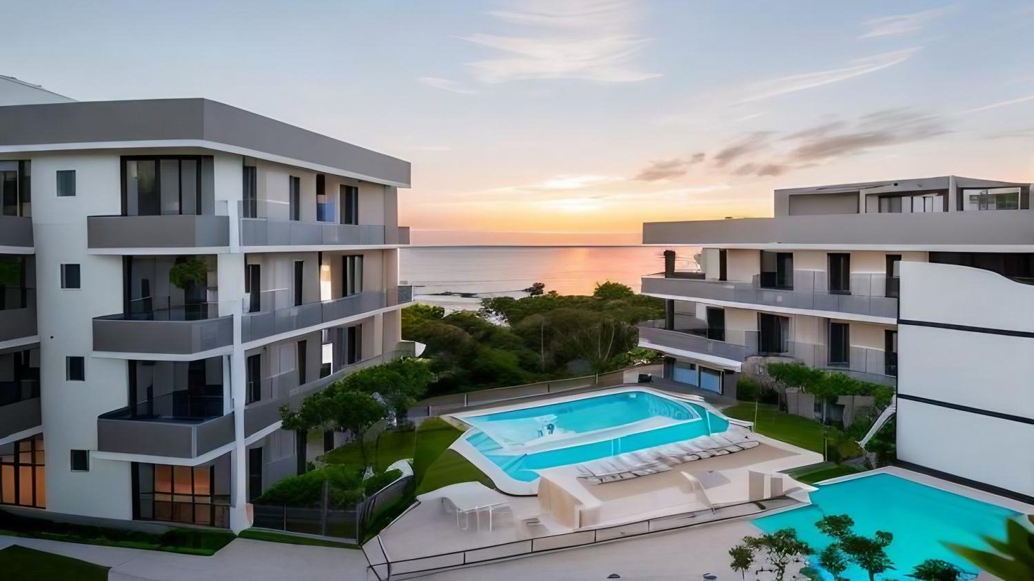 Spacious Modern Apartment Near the Sea in Mouttalos